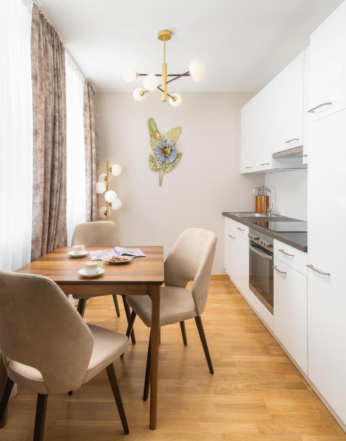 Abieshomes Serviced Apartments Schoenbrunn Viena Exterior foto